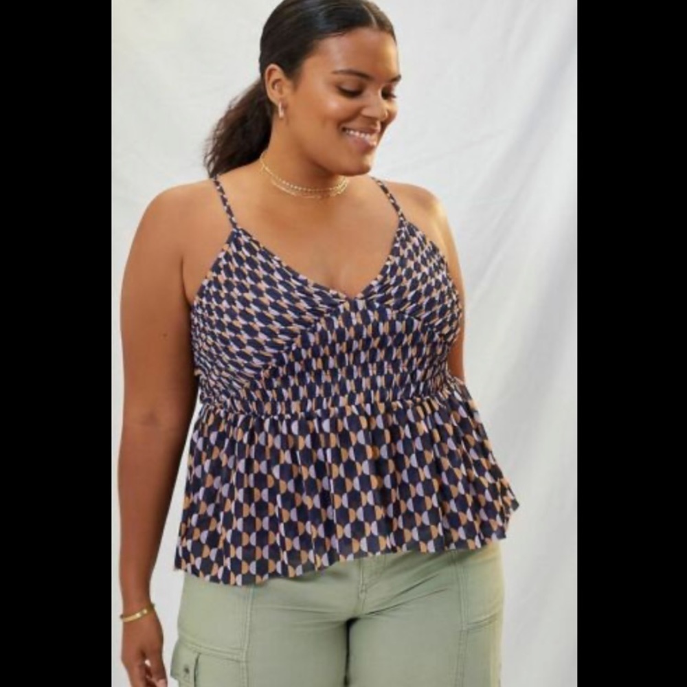 Anthropologie NWT Mesh V-Neck Tank Size L.